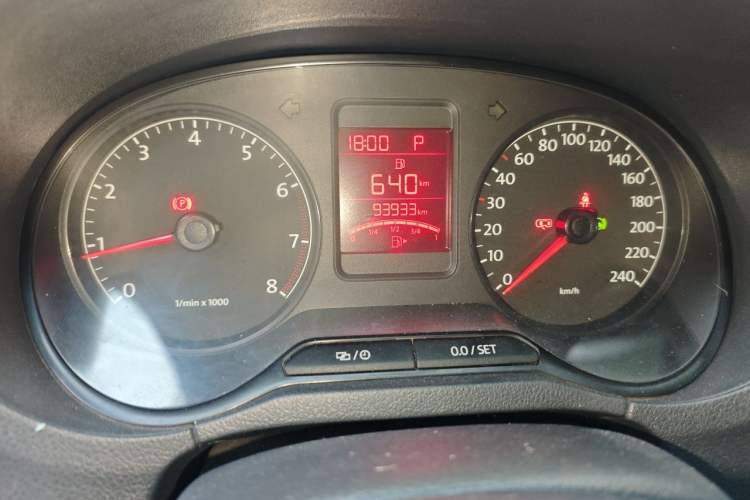 Used Volkswagen Polo 2012 1.6L Cross Polo Automatic Transmission Instrument Cluster