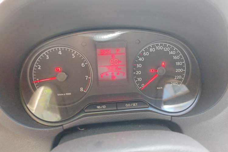 Used Volkswagen Polo 2012 1.6L Cross Polo Automatic Transmission Instrument Cluster
