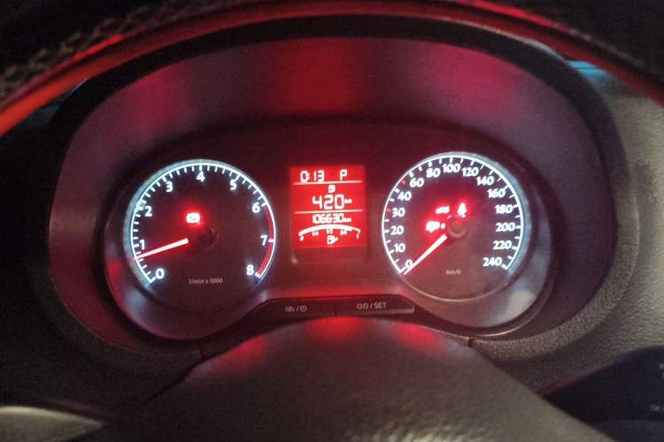 Used Volkswagen Polo 2012 1.6L Cross Polo Automatic Transmission Instrument Cluster