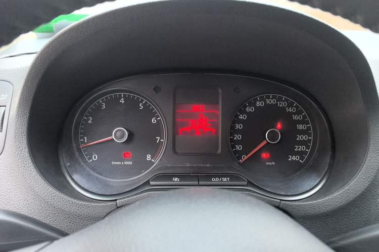 Used Volkswagen Polo 2012 1.6L Cross Polo MT Instrument Cluster