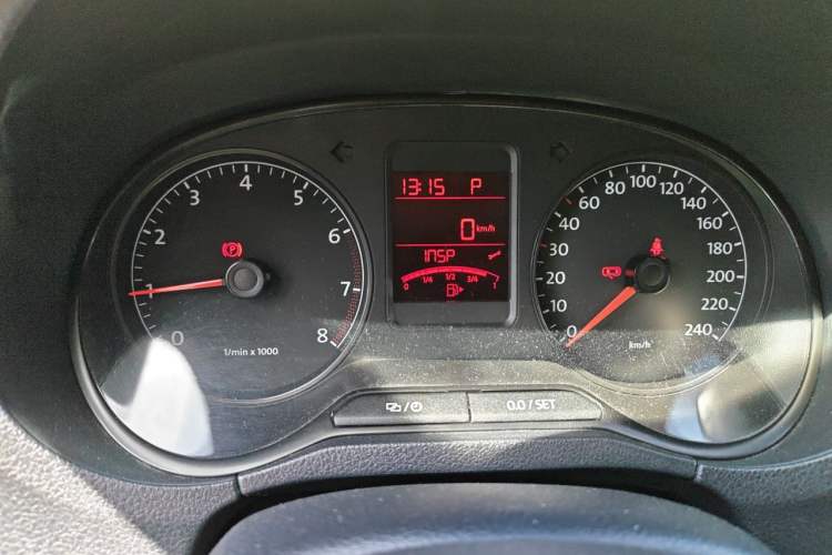 Used Volkswagen Polo 2012 1.6L Cross Polo Automatic Transmission Instrument Cluster