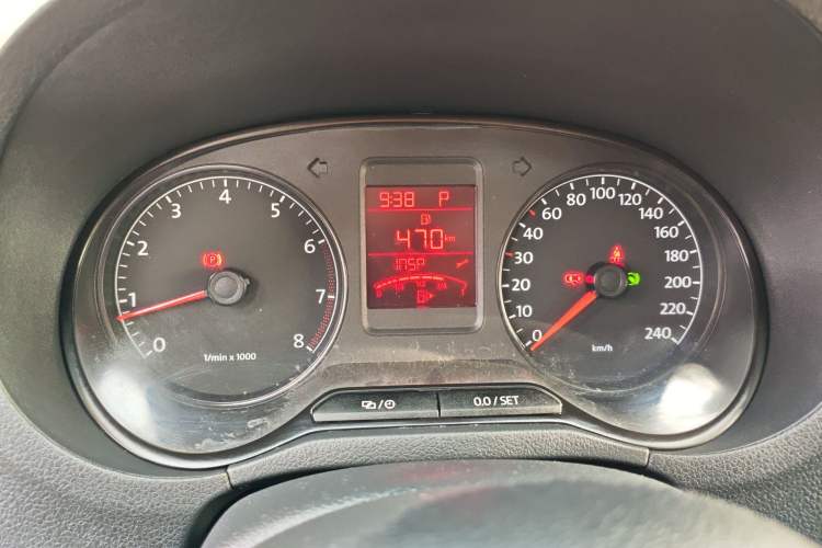 Used Volkswagen Polo 2012 1.6L Cross Polo Automatic Transmission Instrument Cluster