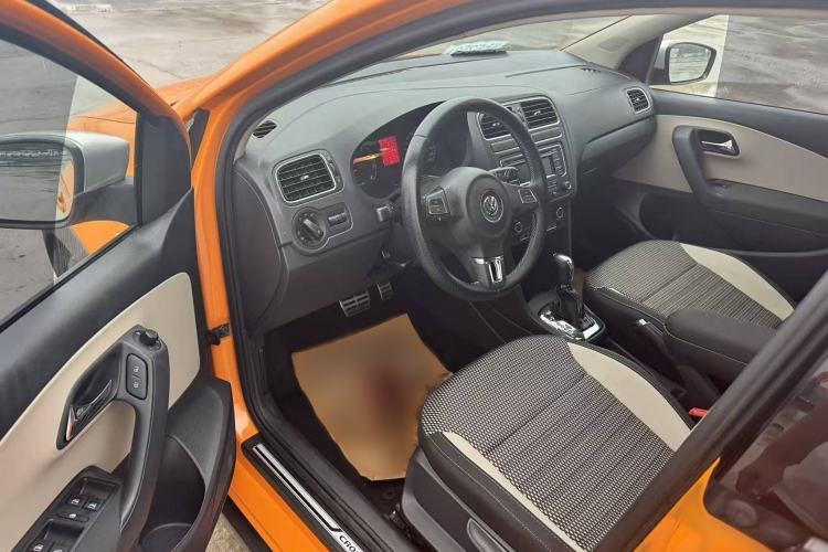 Used Volkswagen Polo 2012 1.6L Cross Polo Automatic Transmission Interior 2