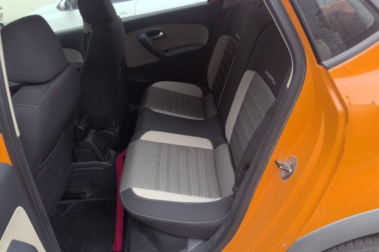 Used Volkswagen Polo 2012 1.6L Cross Polo MT Left Rear Seat