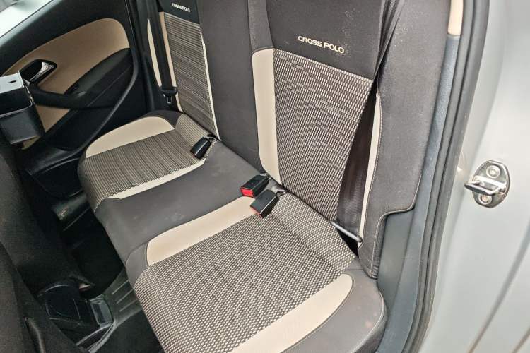 Used Volkswagen Polo 2012 1.6L Cross Polo MT Left Rear Seat