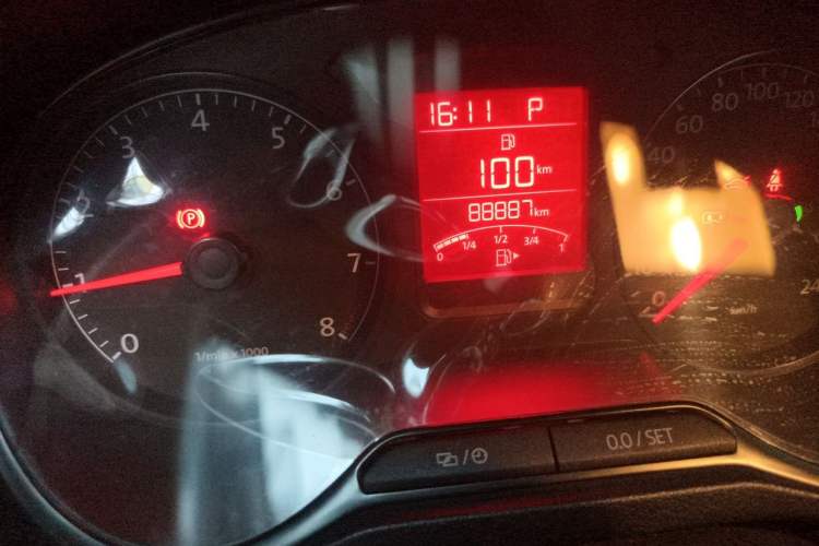 Used Volkswagen Polo 2012 1.6L Cross Polo Automatic Transmission Odometer Close Up