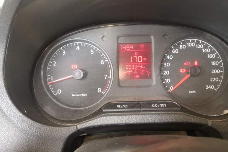 Used Volkswagen Polo 2012 1.6L Cross Polo Automatic Transmission Odometer Close Up