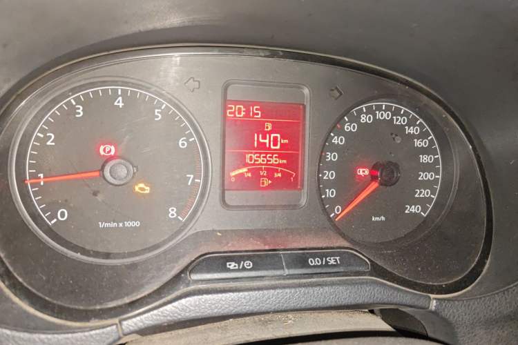 Used Volkswagen Polo 2012 1.6L Cross Polo MT Odometer Close Up