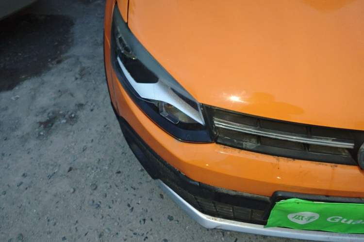 Used Volkswagen Polo 2012 1.6L Cross Polo Automatic Transmission Right Front Headlight
