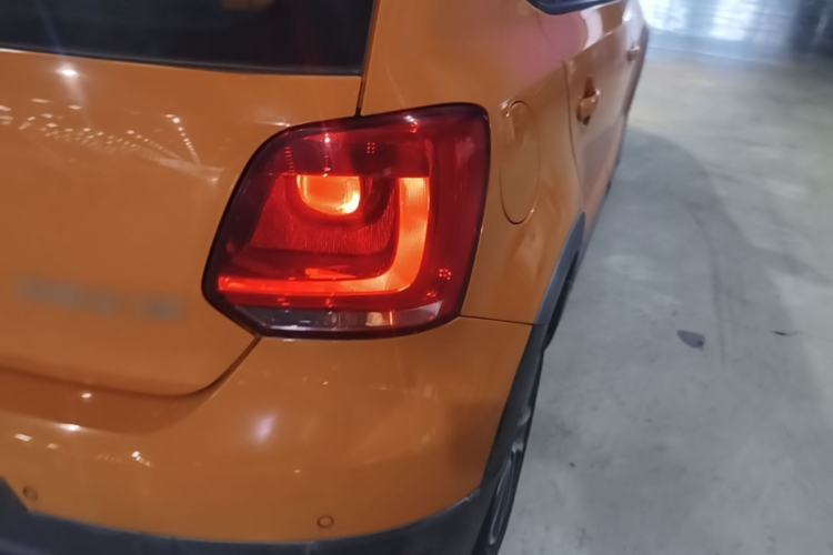 Used Volkswagen Polo 2012 1.6L Cross Polo Automatic Transmission Right Rear Taillight
