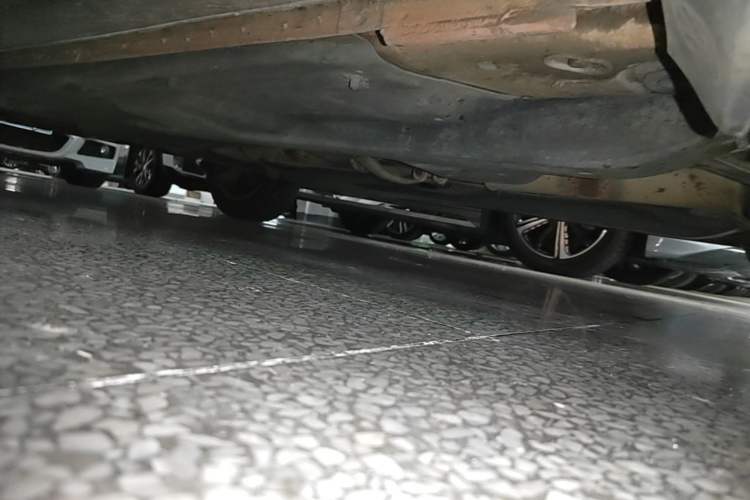 Used Volkswagen Polo 2012 1.6L Cross Polo Automatic Transmission Right Side Sill