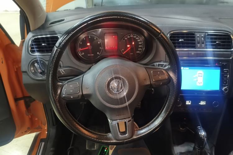 Used Volkswagen Polo 2012 1.6L Cross Polo Automatic Transmission Steering Wheel