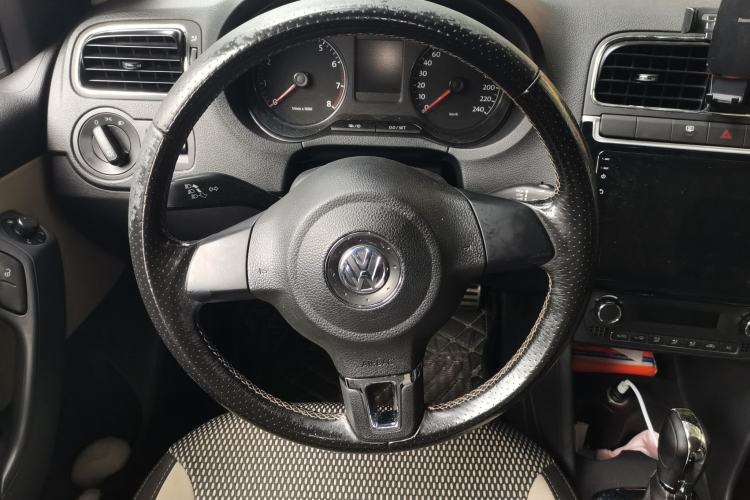 Used Volkswagen Polo 2012 1.6L Cross Polo Automatic Transmission Steering Wheel