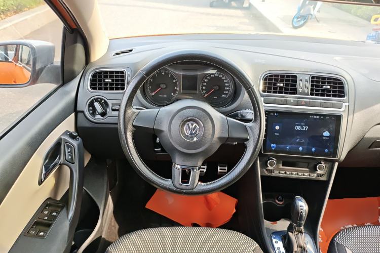 Used Volkswagen Polo 2012 1.6L Cross Polo Automatic Transmission Steering Wheel