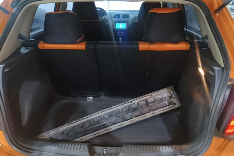 Used Volkswagen Polo 2012 1.6L Cross Polo Automatic Transmission Trunk