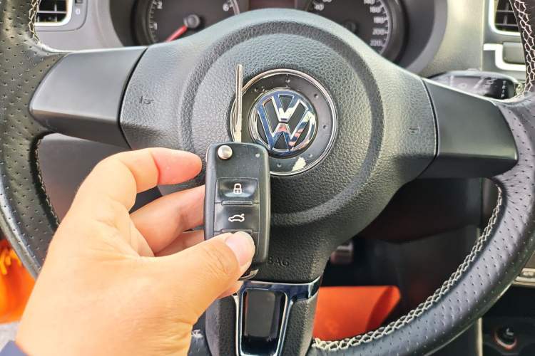 Used Volkswagen Polo 2012 1.6L Cross Polo Automatic Transmission Vehicle Key