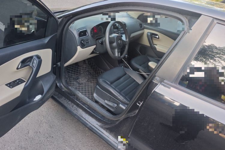 Used Volkswagen Polo 2013 1.4L Automatic Comfort Edition Driver Seat
