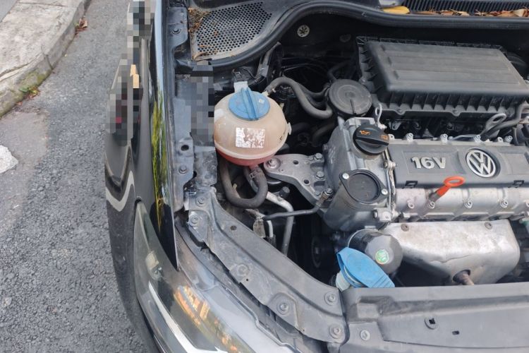 Used Volkswagen Polo 2013 1.4L Automatic Comfort Edition Engine Bay Right