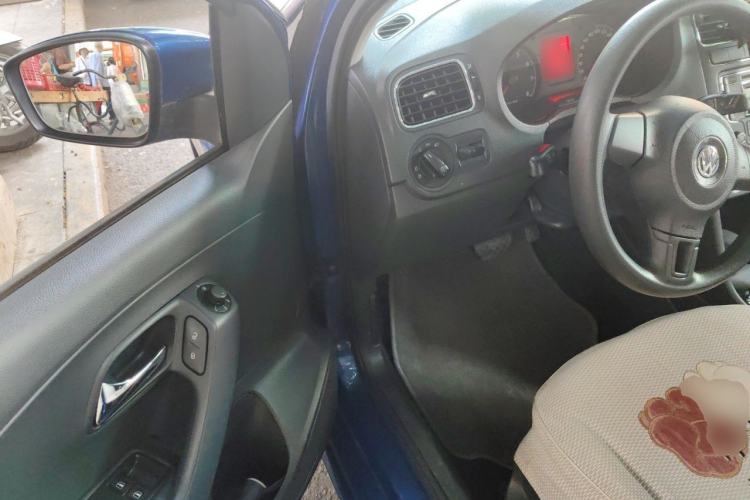 Used Volkswagen Polo 2013 1.4L Automatic Comfort Edition Driver Seat
