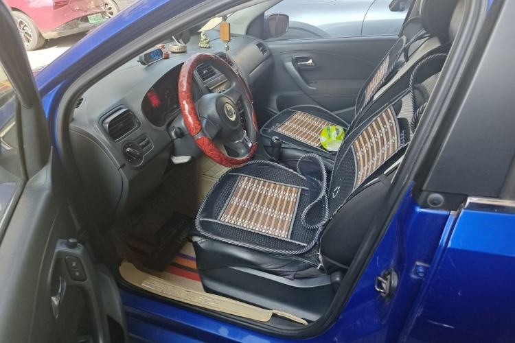 Used Volkswagen Polo 2013 1.4L Manual Fashion Edition Driver Seat