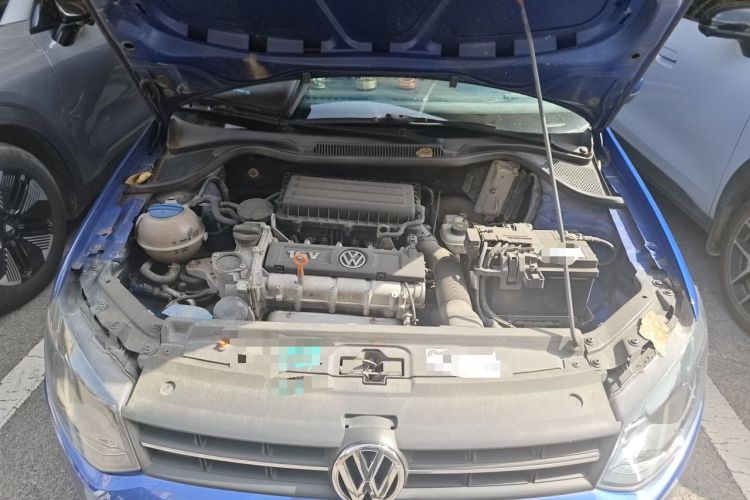 Used Volkswagen Polo 2013 1.4L Manual Fashion Edition Engine Bay