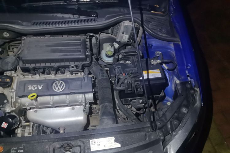 Used Volkswagen Polo 2013 1.6L Automatic Comfort Edition Engine Bay Left