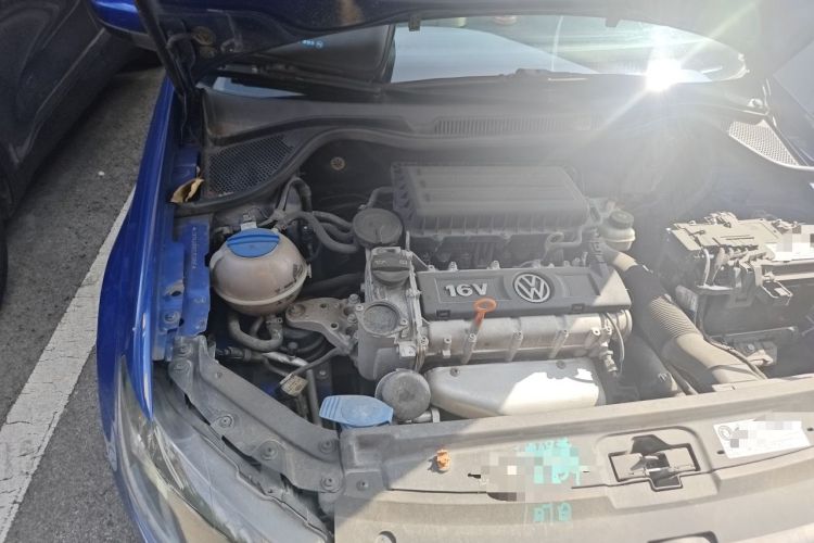 Used Volkswagen Polo 2013 1.4L Manual Fashion Edition Engine Bay Right