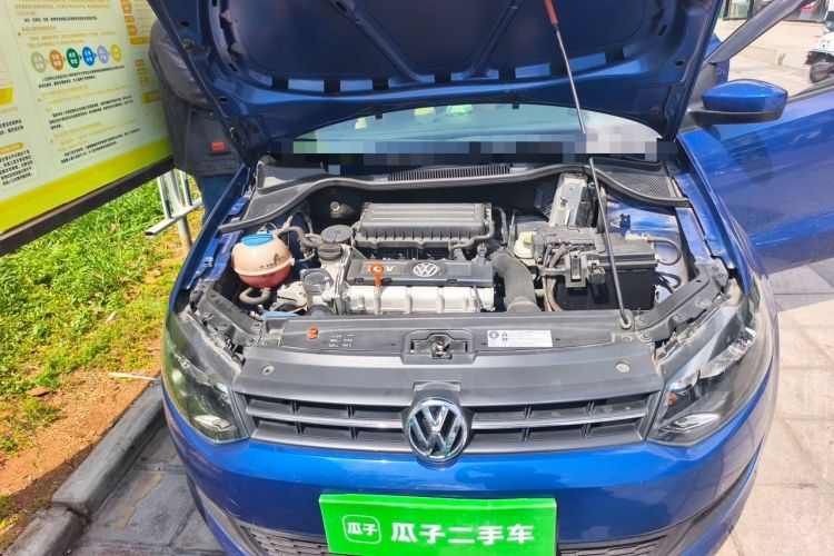 Used Volkswagen Polo 2013 1.4L Manual Fashion Edition Engine Bay Right