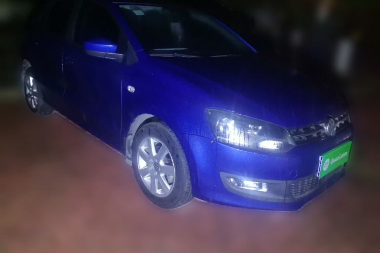 Used Volkswagen Polo 2013 1.6L Automatic Comfort Edition Front Right 45 Deg