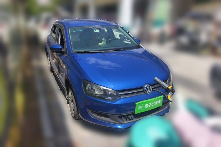 Used Volkswagen Polo 2013 1.4L Manual Fashion Edition Front Right 45 Deg