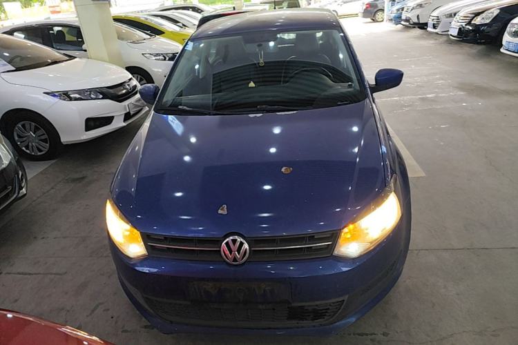 Used Volkswagen Polo 2013 1.4L Manual Fashion Edition Front