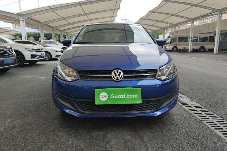 Used Volkswagen Polo 2013 1.4L Manual Fashion Edition Front