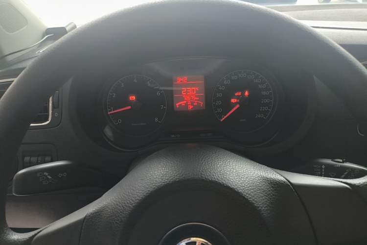 Used Volkswagen Polo 2013 1.4L Manual Comfort Edition Instrument Cluster