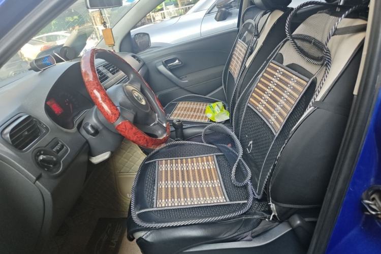 Used Volkswagen Polo 2013 1.4L Manual Fashion Edition Left Front Seat