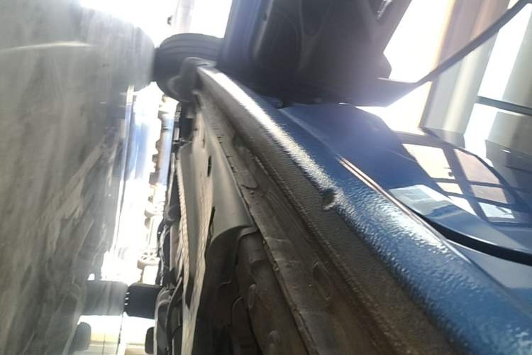 Used Volkswagen Polo 2013 1.4L Manual Comfort Edition Left Side Sill