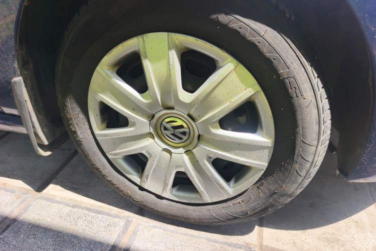 Used Volkswagen Polo 2013 1.4L Manual Fashion Edition Right Front Wheel Hub
