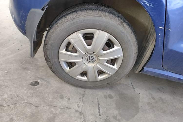 Used Volkswagen Polo 2013 1.4L Manual Fashion Edition Right Rear Wheel Hub