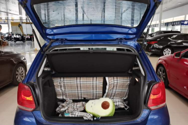 Used Volkswagen Polo 2013 1.4L Automatic Comfort Edition Trunk