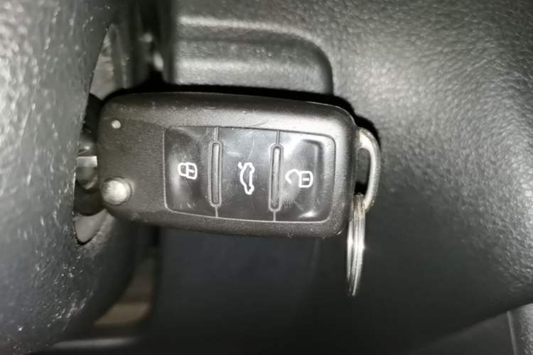 Used Volkswagen Polo 2013 1.4L Automatic Comfort Edition Vehicle Key