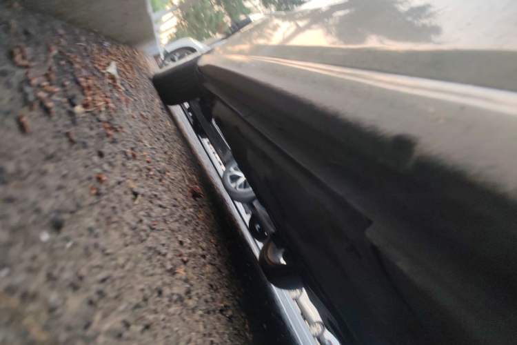 Used Volkswagen Polo 2013 1.6L Manual Comfort Edition Chassis Front Right