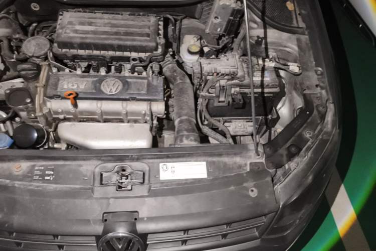 Used Volkswagen Polo 2013 1.4L Manual Fashion Edition Engine Bay Left