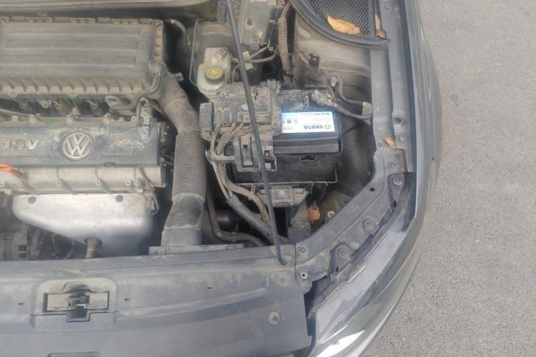 Used Volkswagen Polo 2013 1.4L Manual Fashion Edition Engine Bay Left