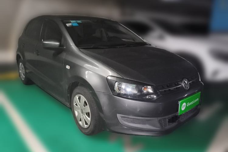 Used Volkswagen Polo 2013 1.4L Manual Fashion Edition Front Right 45 Deg