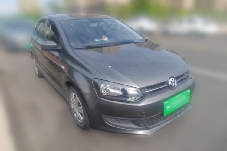 Used Volkswagen Polo 2013 1.4L Manual Fashion Edition Front Right 45 Deg