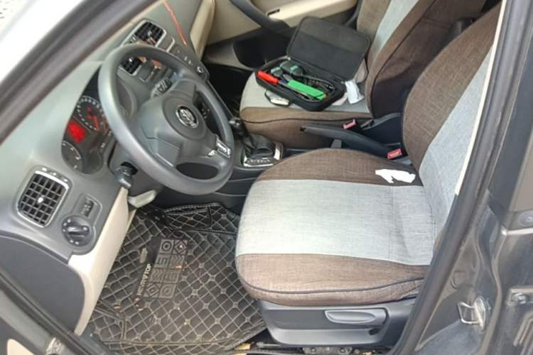 Used Volkswagen Polo 2013 1.6L Automatic Comfort Edition Left Front Seat