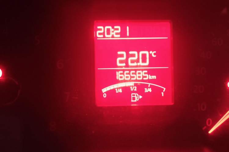 Used Volkswagen Polo 2013 1.4L Manual Fashion Edition Odometer Close Up