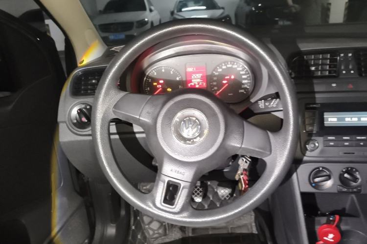 Used Volkswagen Polo 2013 1.4L Manual Fashion Edition Steering Wheel