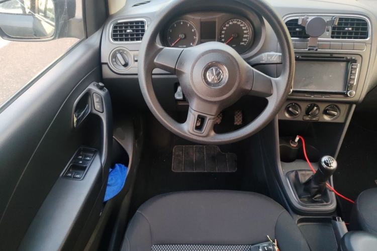 Used Volkswagen Polo 2013 1.6L Manual Comfort Edition Steering Wheel