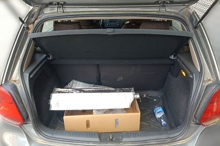 Used Volkswagen Polo 2013 1.6L Automatic Comfort Edition Trunk