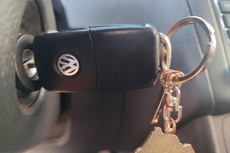 Used Volkswagen Polo 2013 1.6L Manual Comfort Edition Vehicle Key